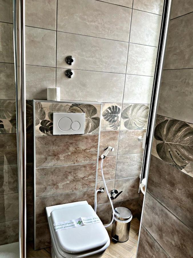 In The Center Guesthouse Рим Екстер'єр фото